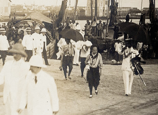 Queen Sri Bajarindra in Indochina