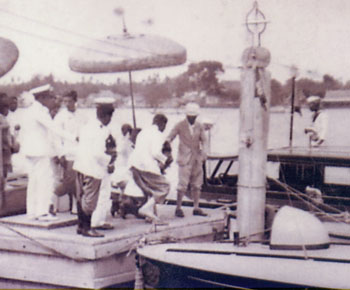King Rama VII visits Boon Rawd Brewery by boat